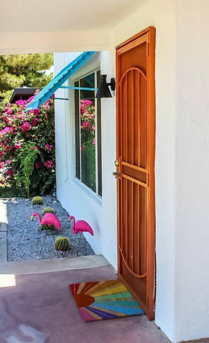 凤凰城Newly Remodeled Midcentury Pink Flamingo Casa别墅 外观 照片