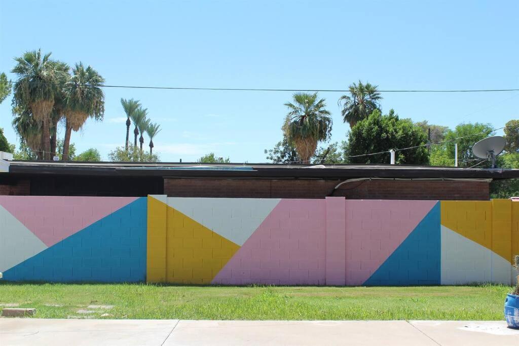 凤凰城Newly Remodeled Midcentury Pink Flamingo Casa别墅 外观 照片